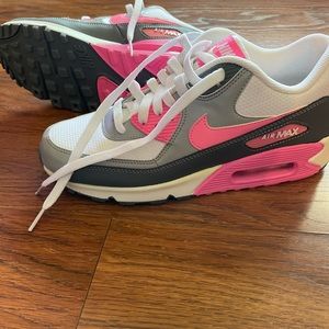 Pink and white Nike Air Max Womens size 9.5. Never worn. No box.